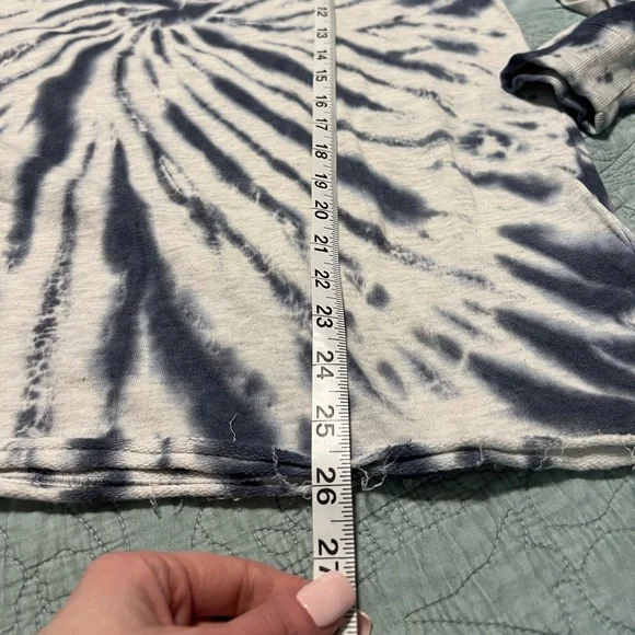 Maurice’s Blue/White Tie Dye Sweatshirt - Size L - Picture 3 of 6